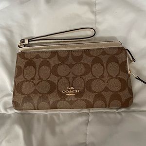 COACH Wallet Wristlet